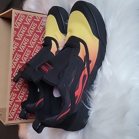 Vans Other - 𝅺Vans UltraRange Rapidweld Flames Black